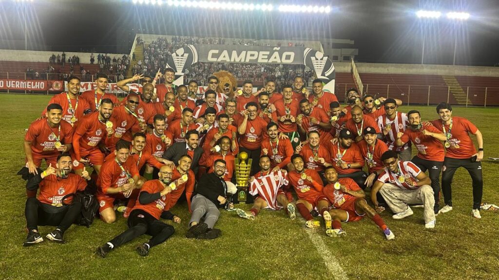 Hercílio Luz conquista título e acesso; Catarinense Sicoob Série B 2026 chega ao fim