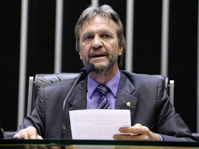 Deputado Pedro Uczai sofre AVC isquêmico e permanece internado em Brasília