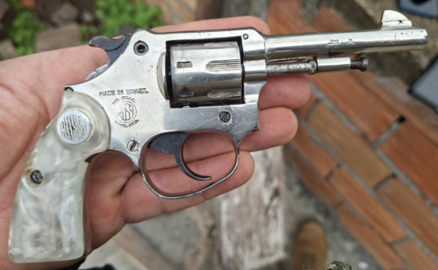 Polícia Militar apreende drogas, arma e munições durante ocorrência em Concórdia