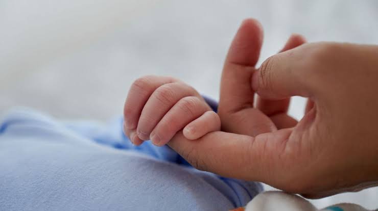 Bebê de um mês morre durante transferência de Chapecó para Concórdia