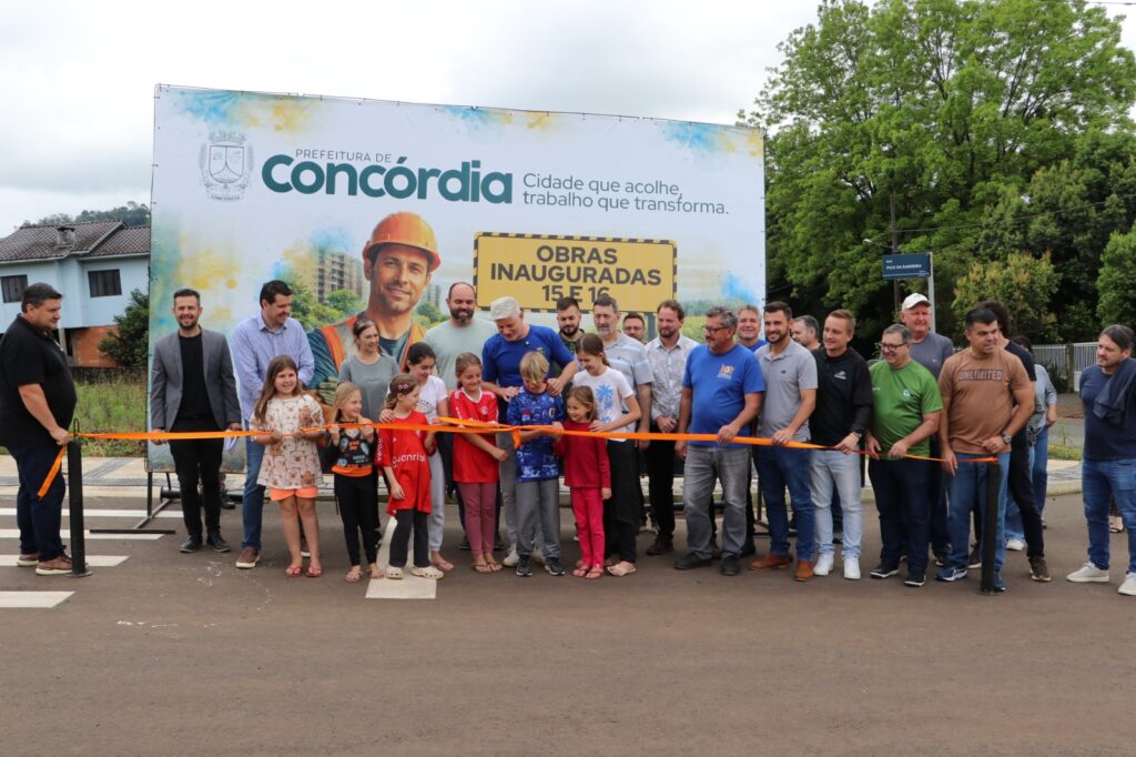 Inauguradas ruas Pico do Cristal e Pico da Bandeira no Colinas