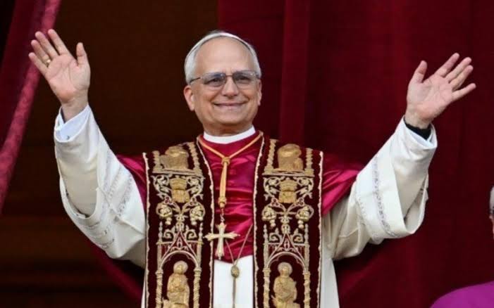 Papa Leão XIV passa por cirurgia para retirada de nódulo no pulmão